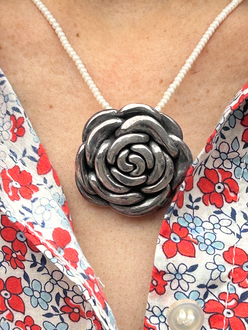 SS Flower on Pearl Chain