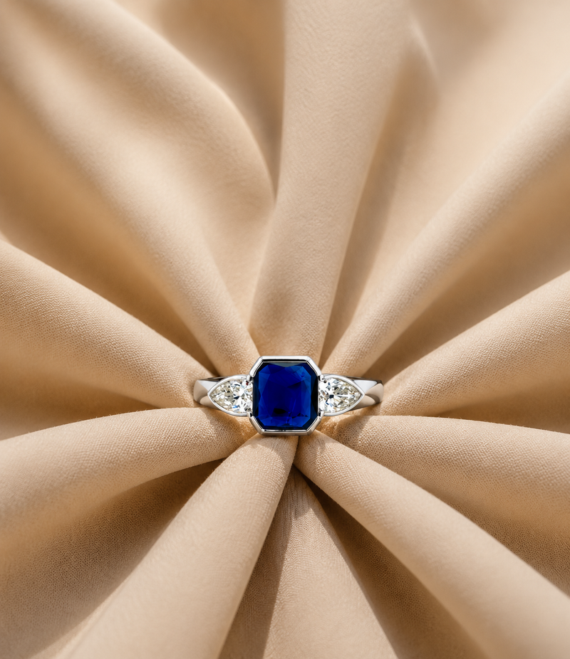 Sapphire Elegance Ring – 18K White Gold