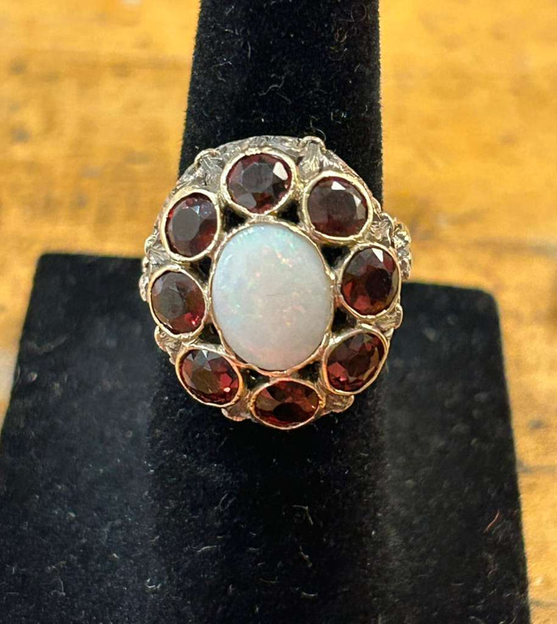 18K Opal and Garnet Ring Deco