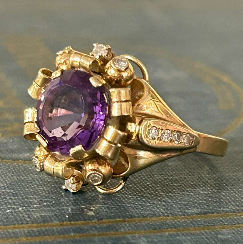 18k yellow gold Amethyst and diamond, ring size 7 1/2