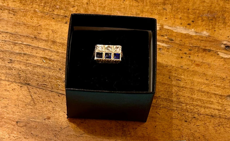Art Deco 18K Gold Diamond Sapphire Ring