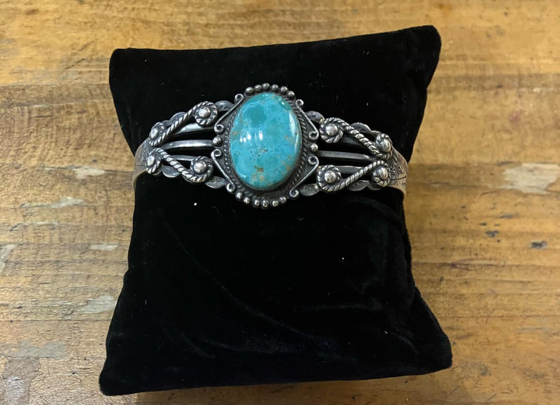 Sterling Silver American Indian Turquoise Cuff