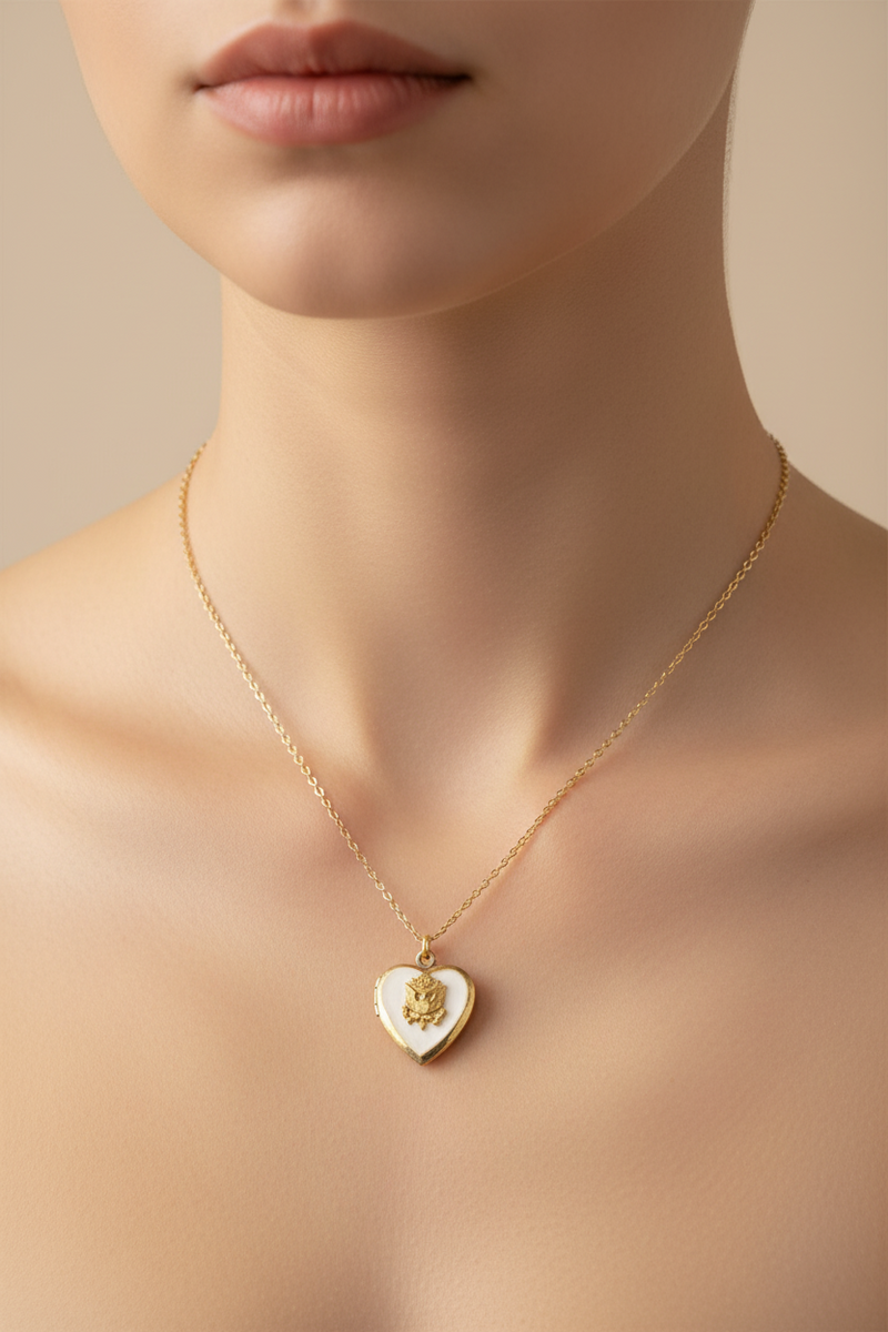 GF Sweetheart neck 1940's locket