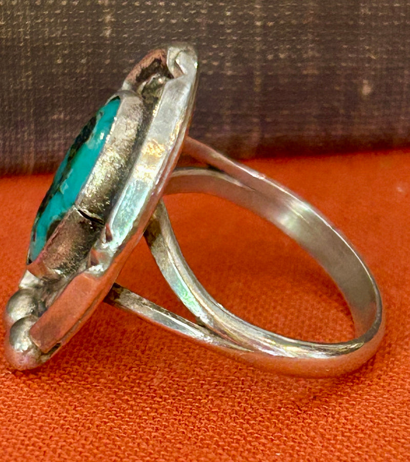 Vintage sterling silver no markings/tested turquoise ring size 6 1/2