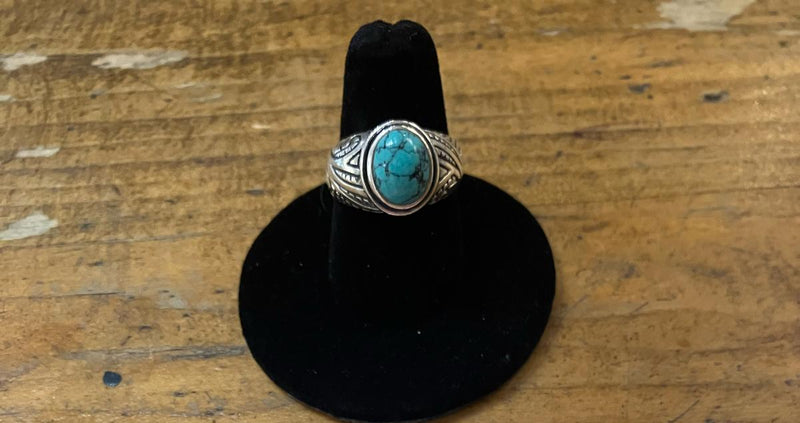 Sterling Silver American Indian Turquoise Ring Size: 6 3/4