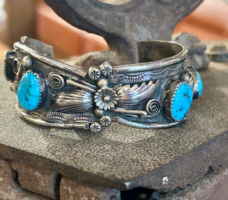 Sterling Silver American Indian Turquoise Cuff