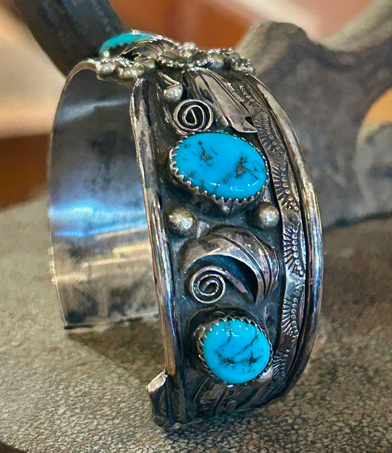 Sterling Silver American Indian Turquoise Cuff