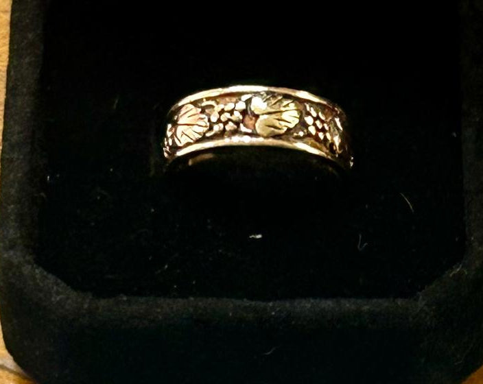 Vintage Rose Gold & Yellow 14K Leaf Pattern Size 6 1/2