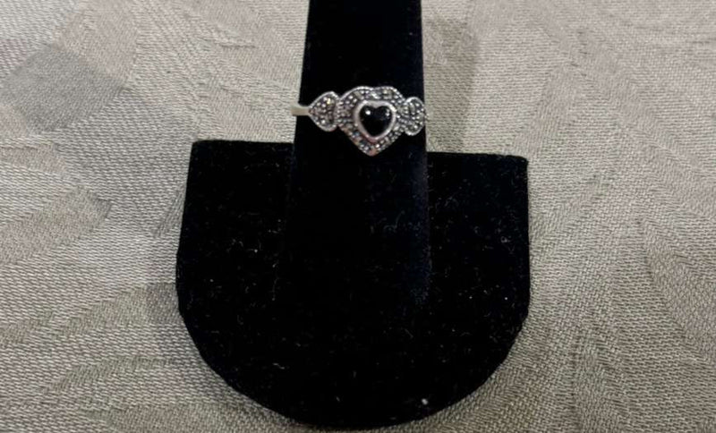 SS Small Onyx Heart w/ Marc. Ring