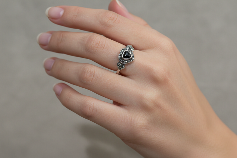 SS Small Onyx Heart w/ Marc. Ring