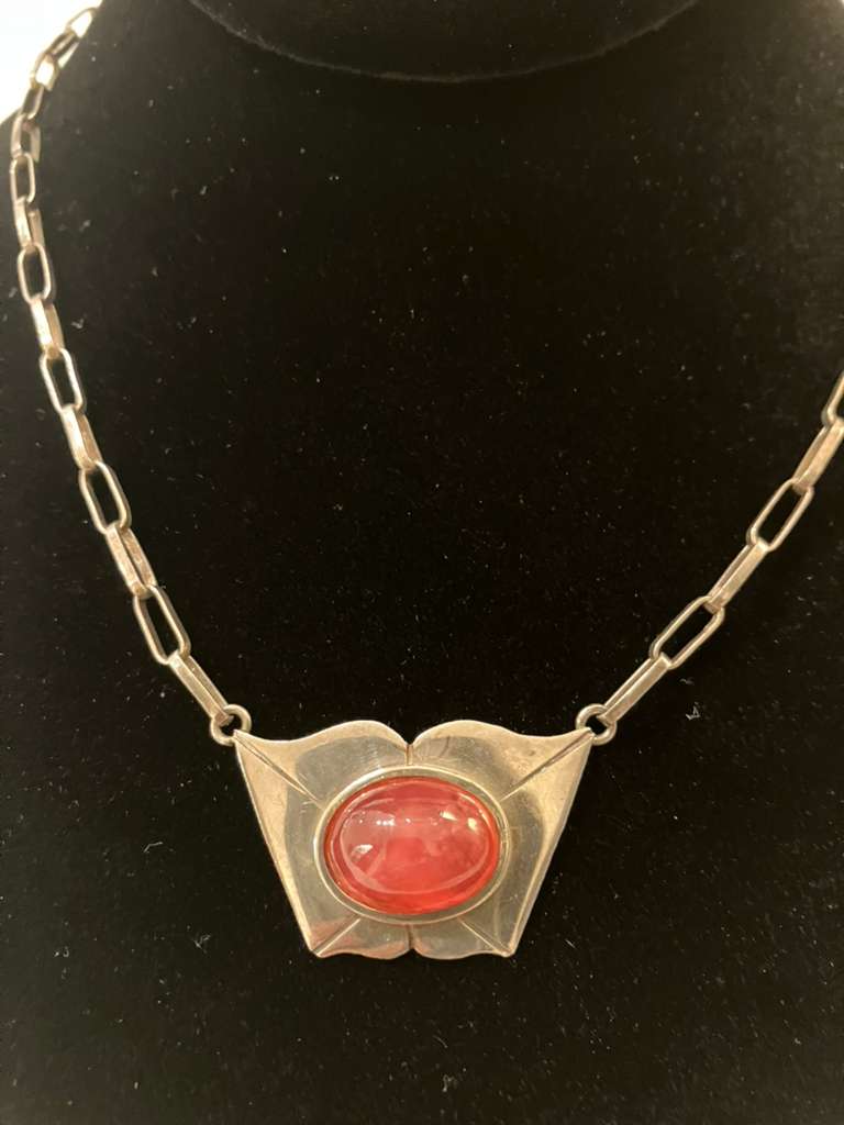 SS amber necklace