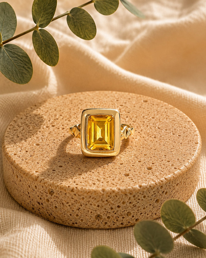 14K Yellow Gold Vintage Citrine Ring – Size 7