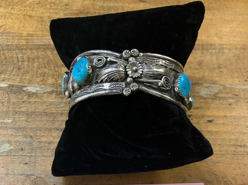 Sterling Silver American Indian Turquoise Cuff