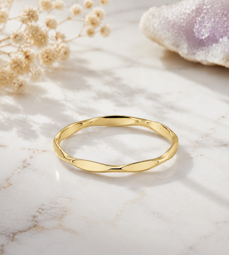 Minimal Wave Band Ring – 18K Gold Plated Sterling Silver