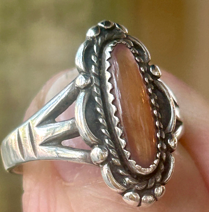 Vintage Pava shell Navajo sterling ring, size 8