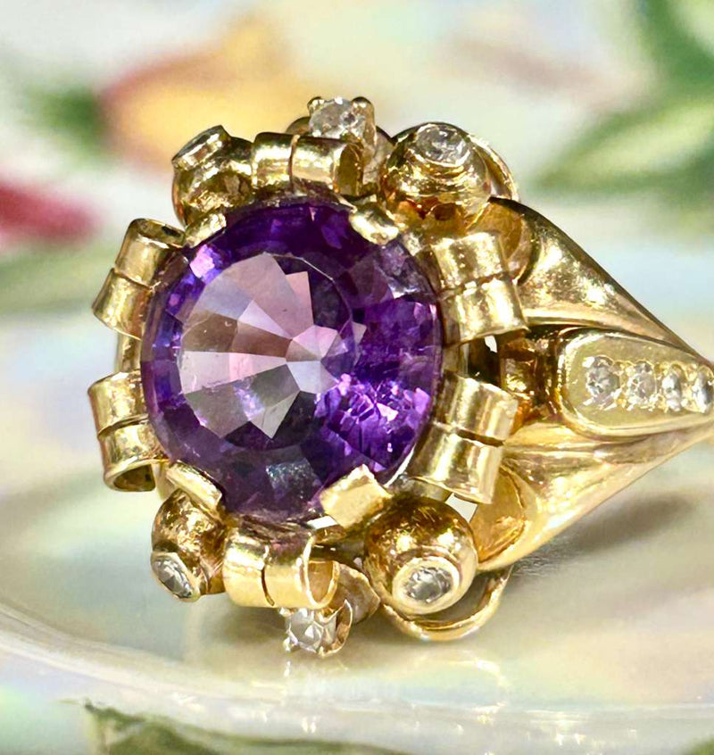 18k yellow gold Amethyst and diamond, ring size 7 1/2