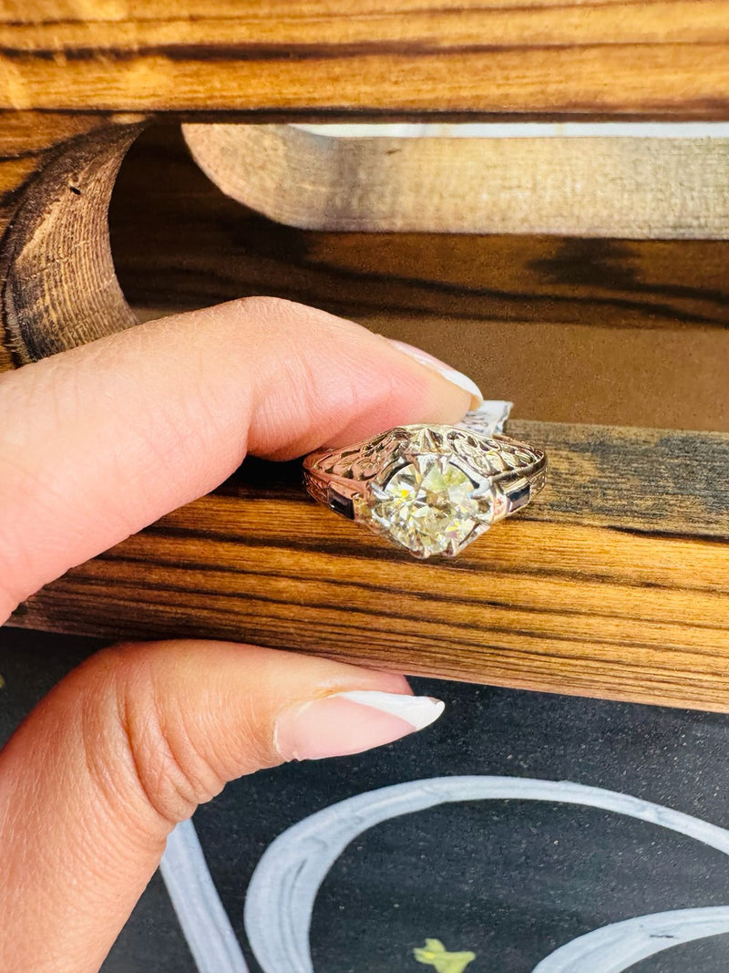 18K Deco filigree 0.91 diamond ring with sapphire