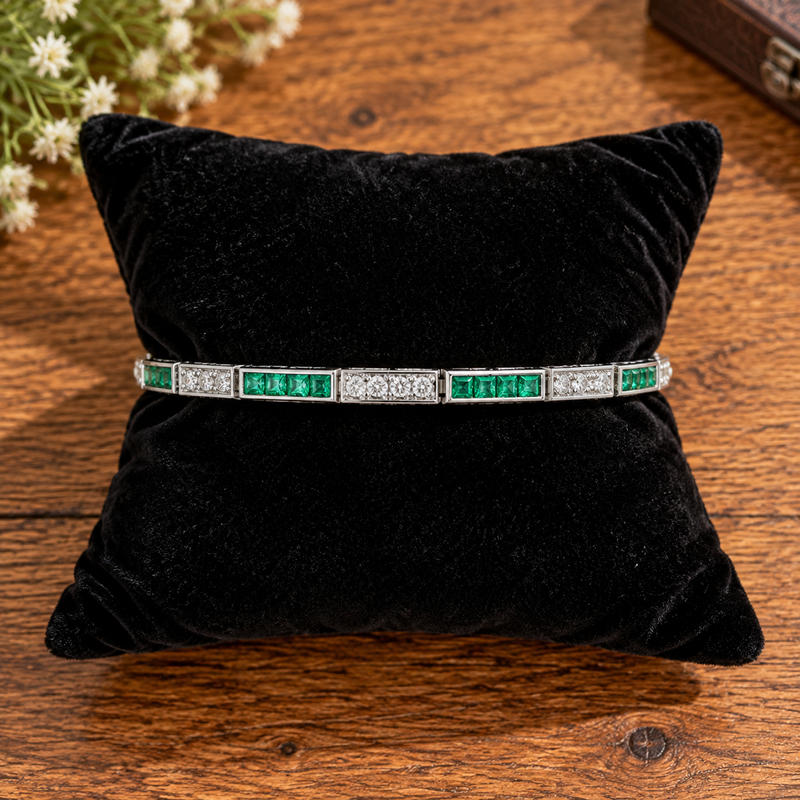 Emerald Elegance Bracelet – 14K White Gold