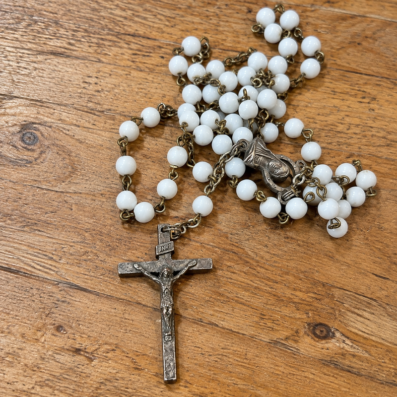 Vintage White Bead Rosary Necklace with Silver Crucifix Pendant 18"