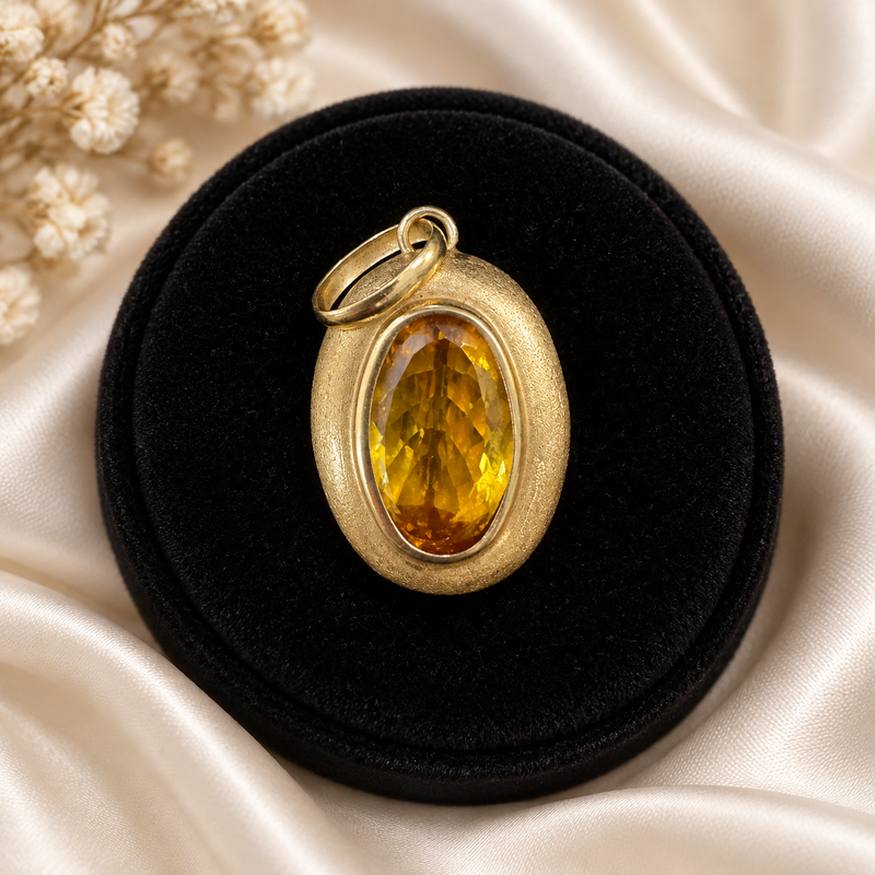 18k Gold Citrine Pendant – Vintage Oval Gemstone Pendant 1" x 3/4"