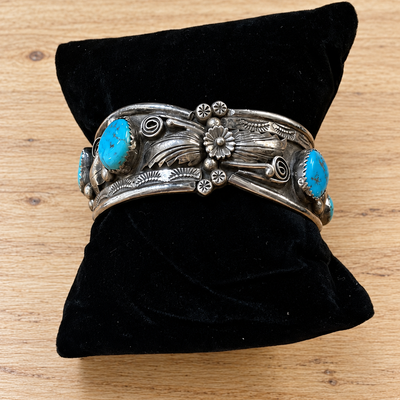 Sterling Silver American Indian Turquoise Cuff