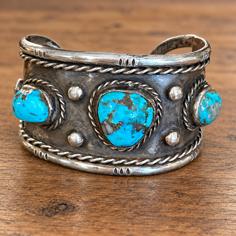 Vintage Navajo Sterling Silver and turquoise cuff