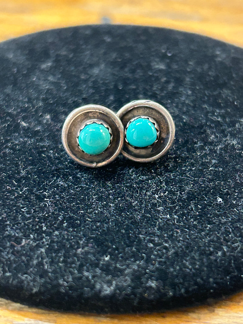 Vintage Sterling Navajo Turquoise Earrings 3/8 inch