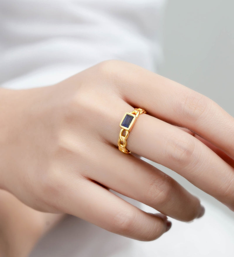 Sterling Silver Chain Link Ring, Decorated with Labradorite, Plated with 0.3 Micron 18K Yellow Gold
