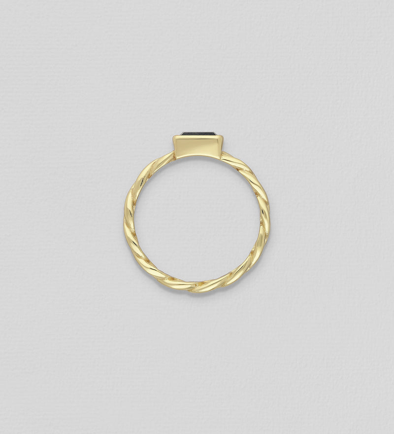 Sterling Silver Chain Link Ring, Decorated with Labradorite, Plated with 0.3 Micron 18K Yellow Gold
