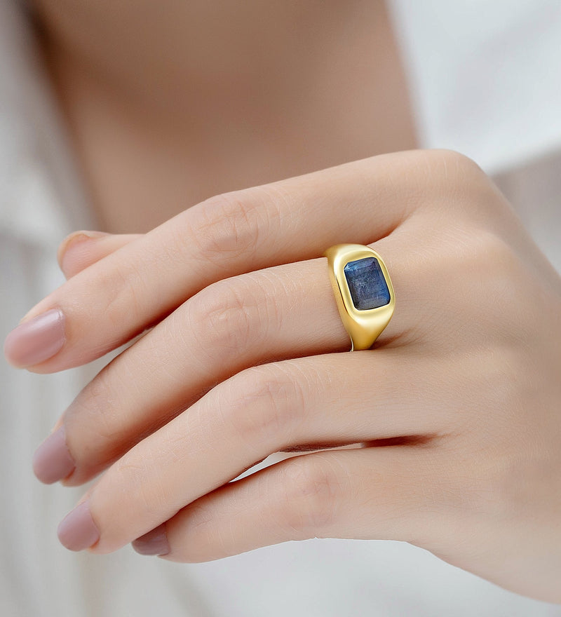 Sterling Silver Chain Link Ring, Decorated with Labradorite, Plated with 0.3 Micron 18K Yellow Gold