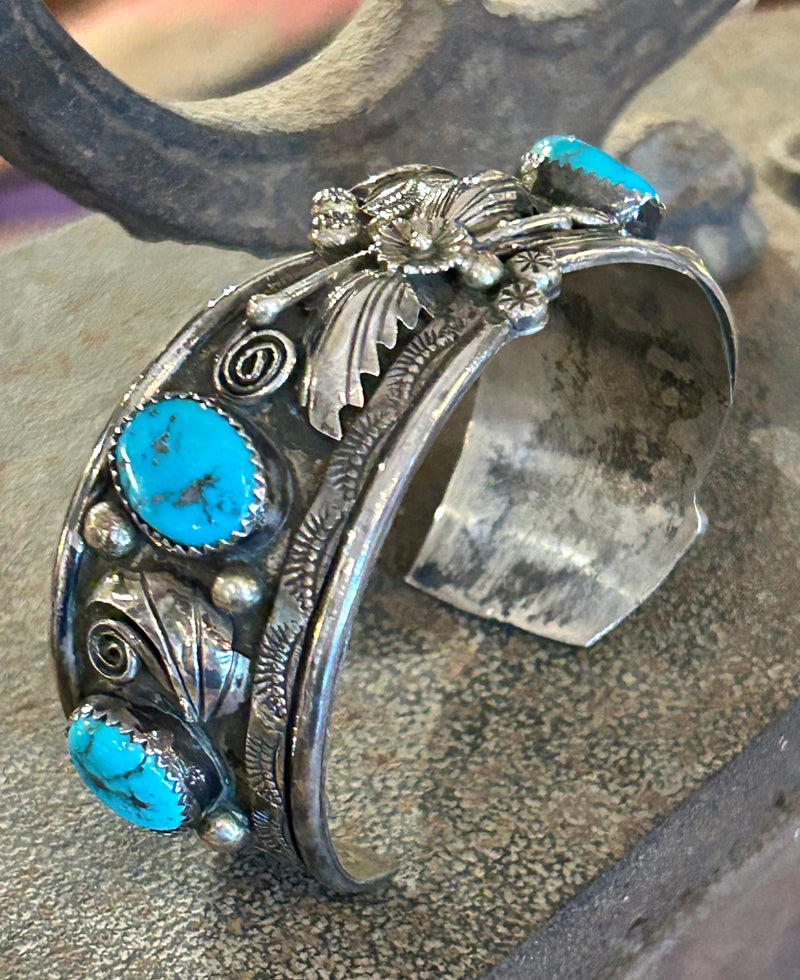 Sterling Silver American Indian Turquoise Cuff