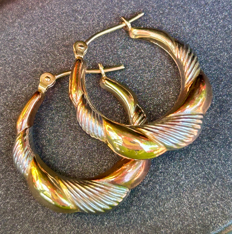 14K Tricolored hoop earrings 3/4” diameter