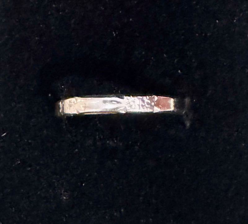 14K White gold band