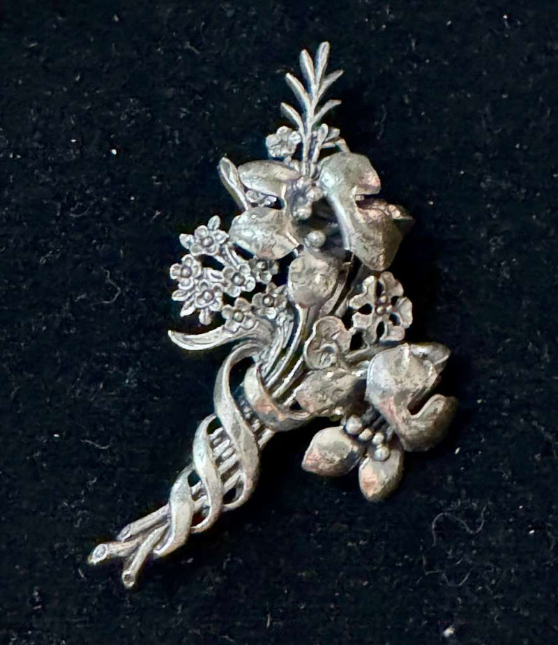 SS Bunch of flowers pin