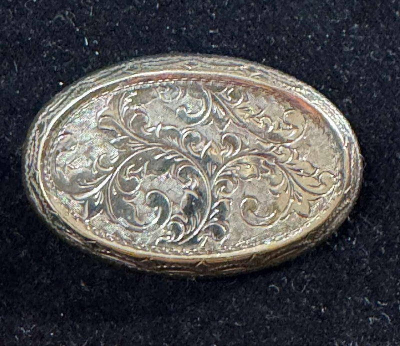 SS Victorian Oval Engraved Pin