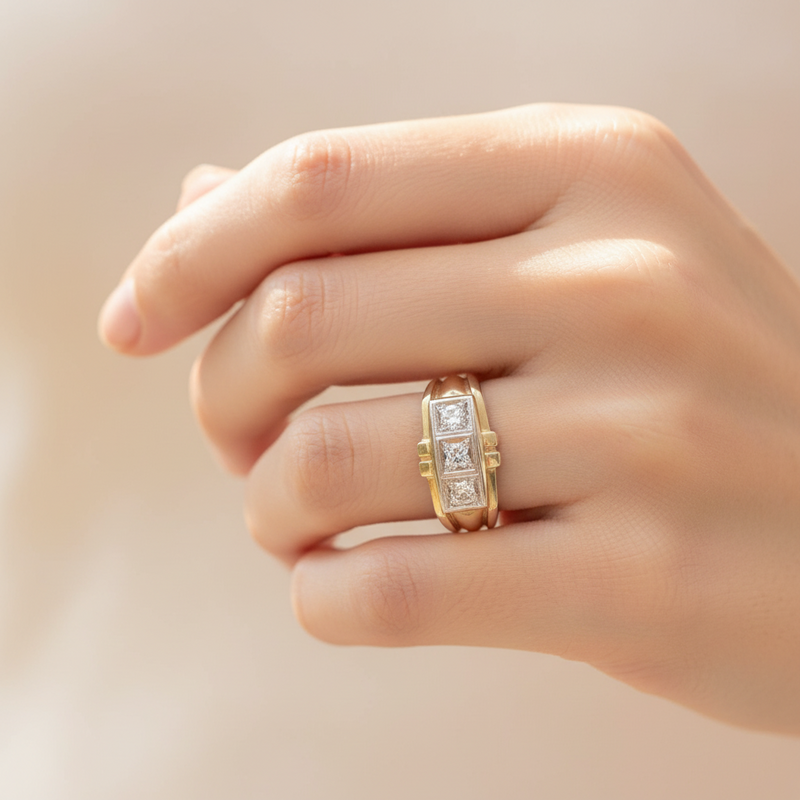 14K 3 Diamond ring