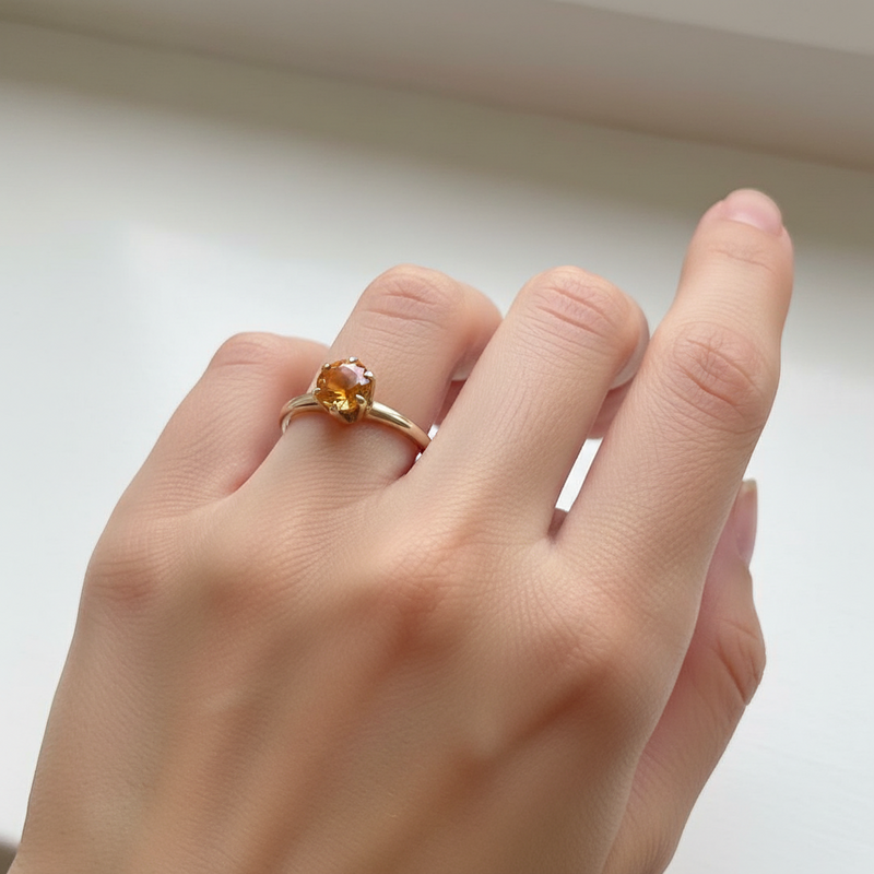 10K Citrine Solitaire ring