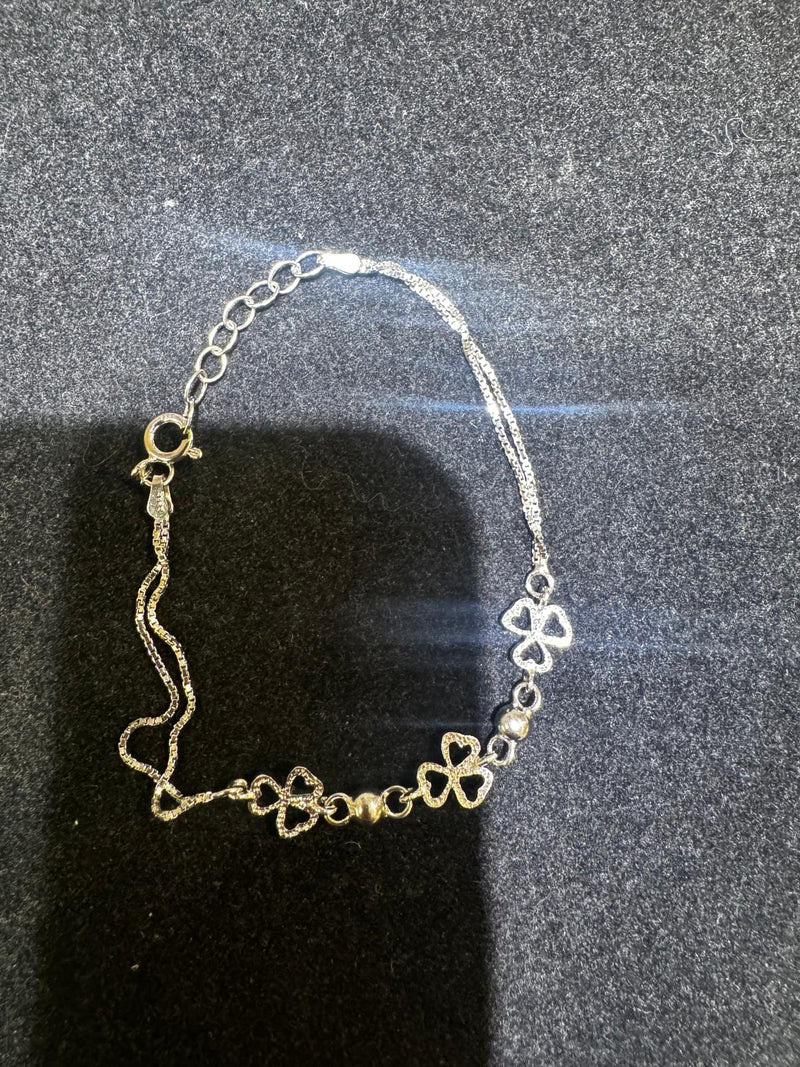 Flower bracelet