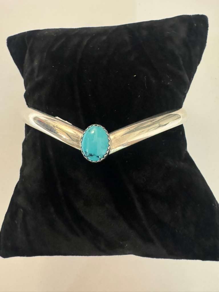 SS Single stone v cuff with turq
