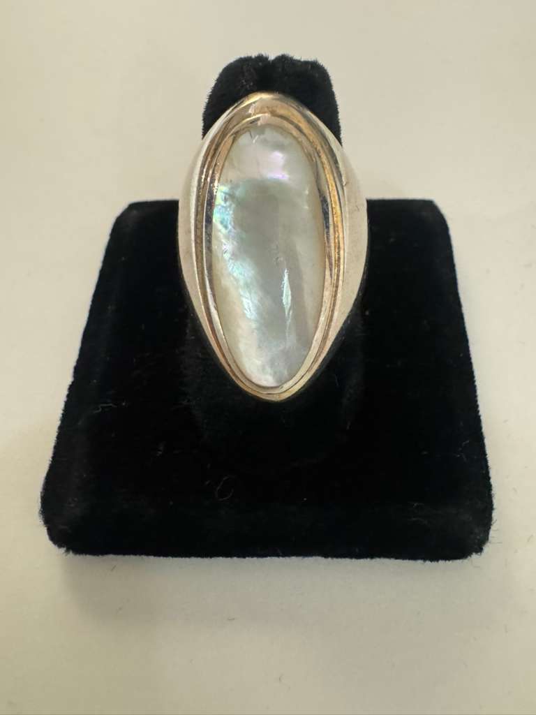 MOP SS ring