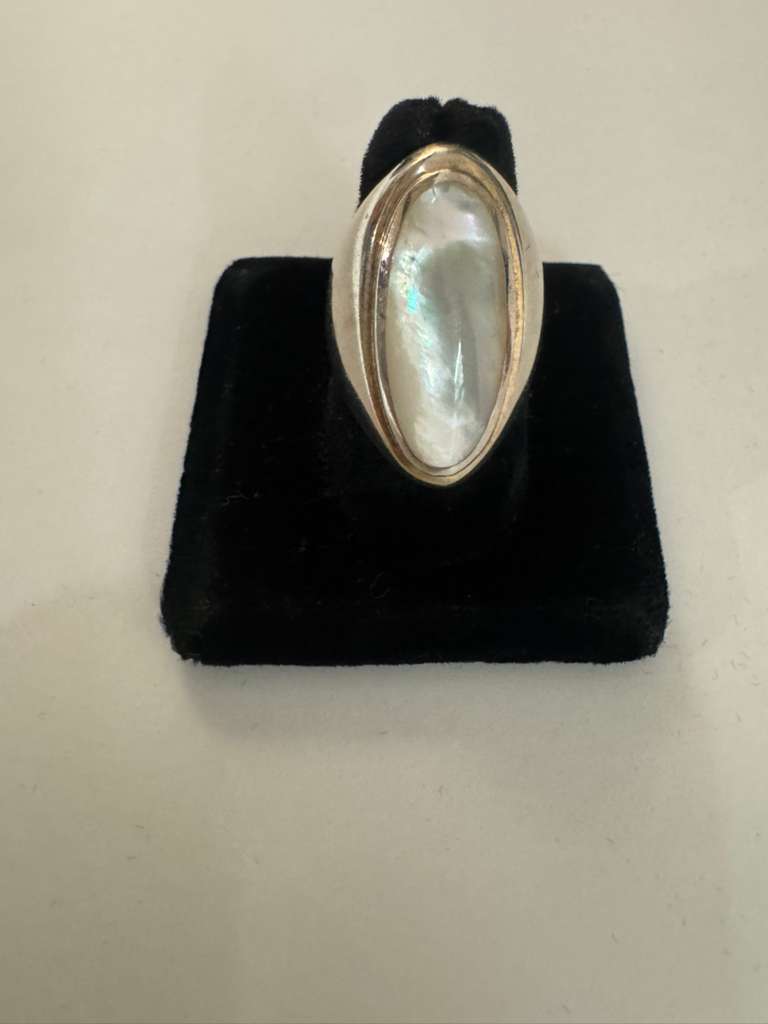 MOP SS ring