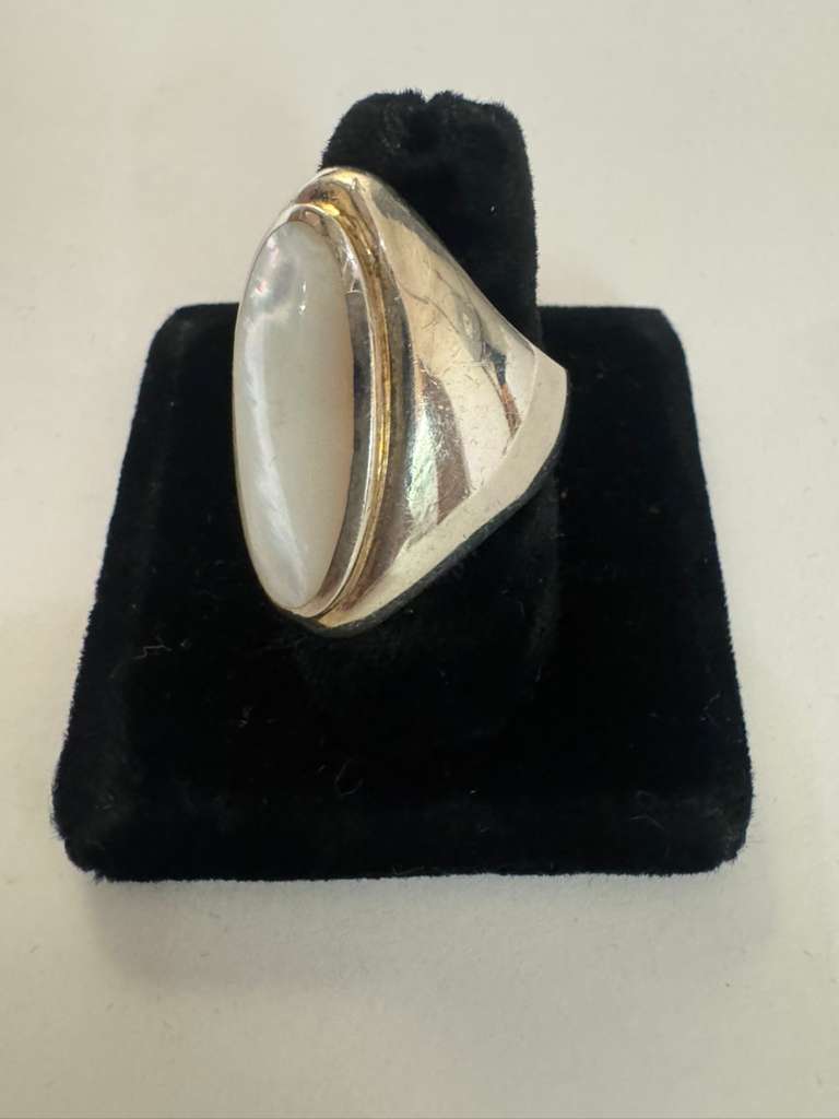 MOP SS ring