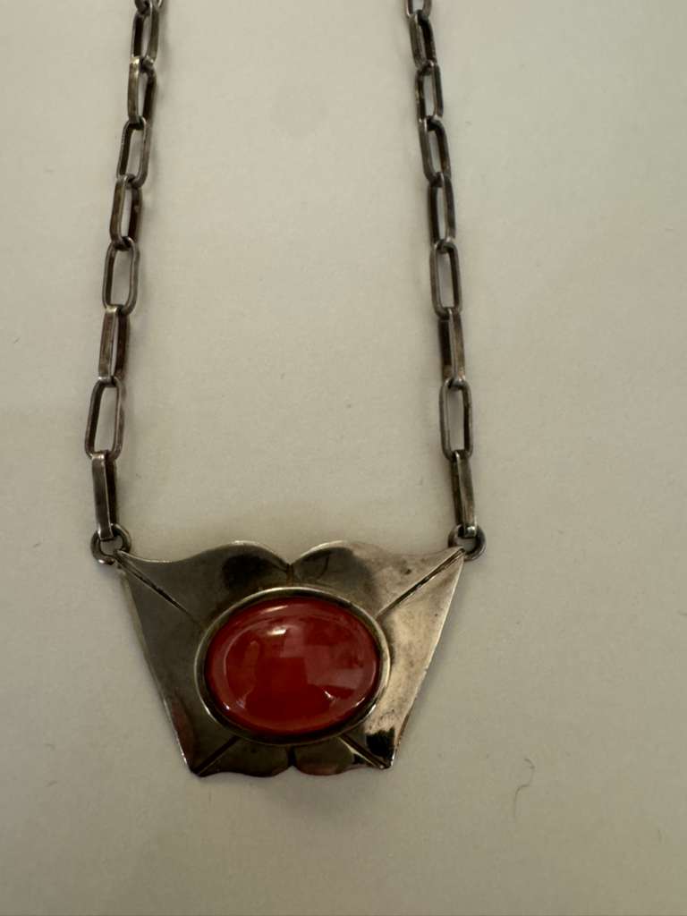 SS amber necklace