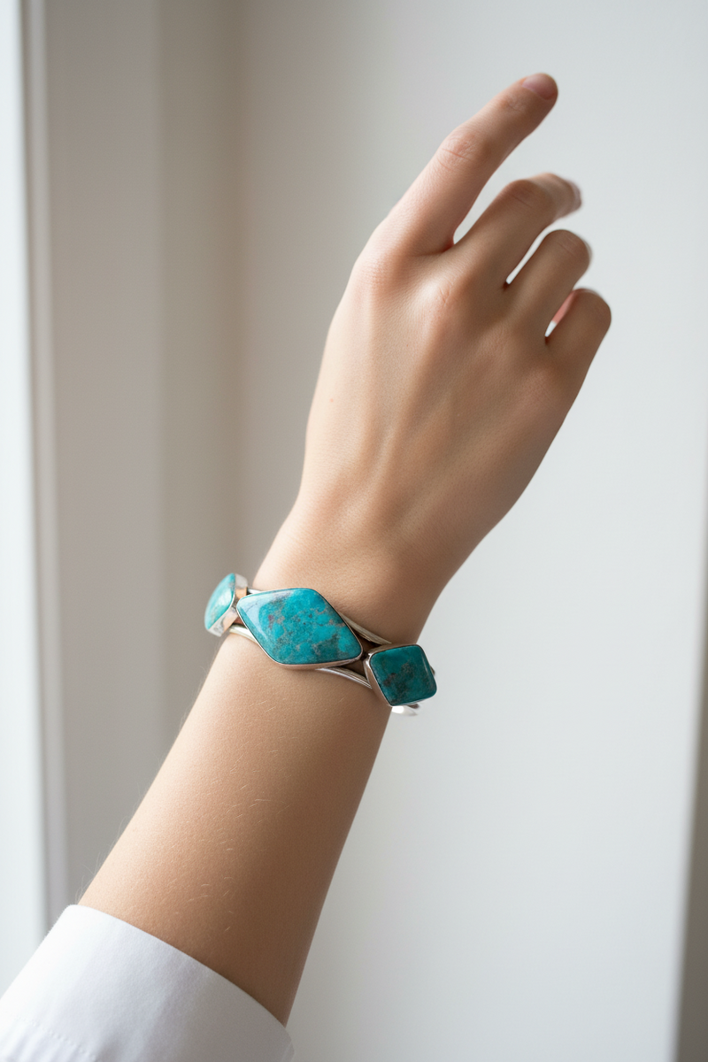 SS Turq 3 stone cuff