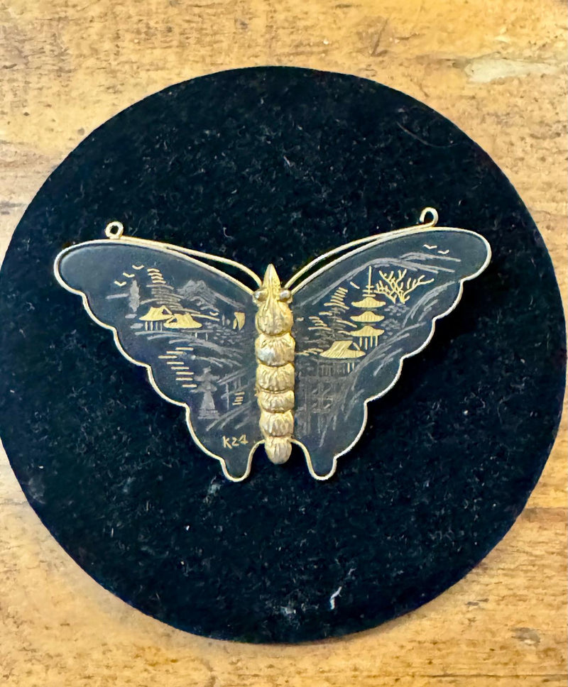 Vintage Japanese Pin