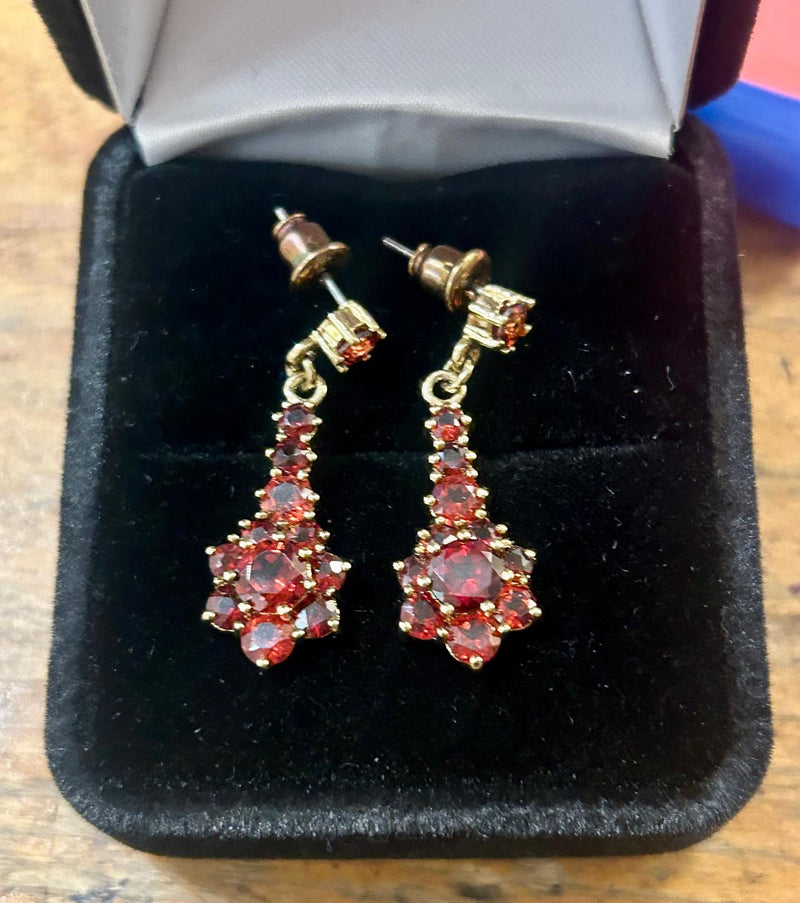 GF VCT Garnet earrings