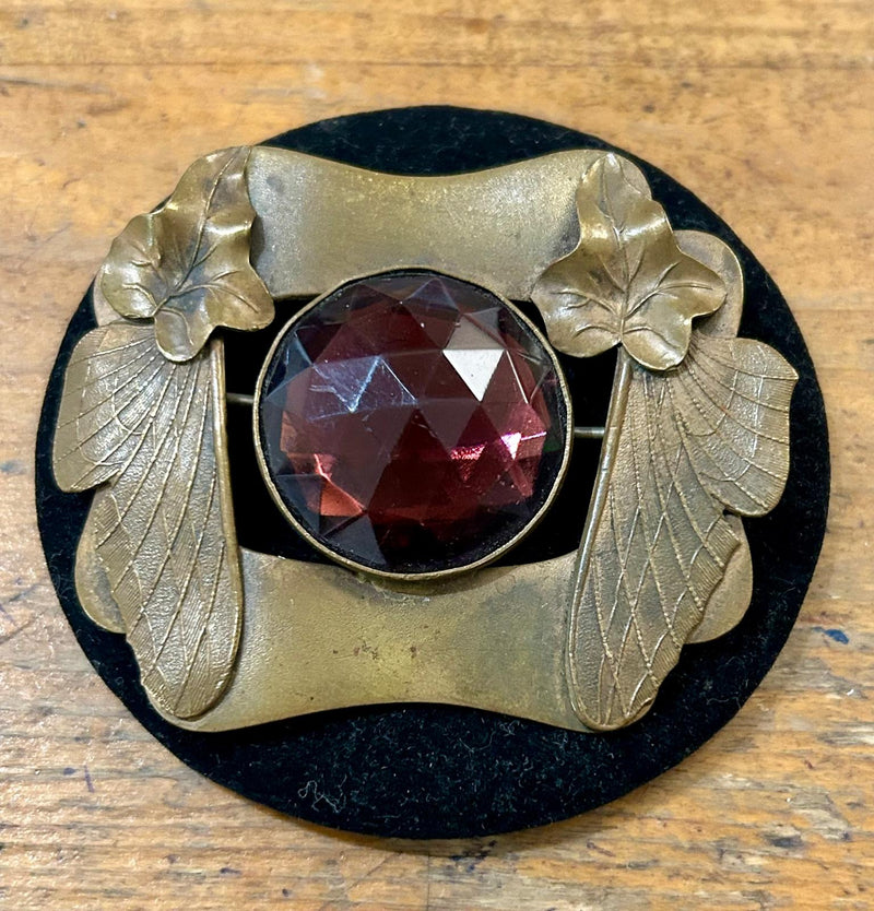 Art Nouv Pin with Purple stone