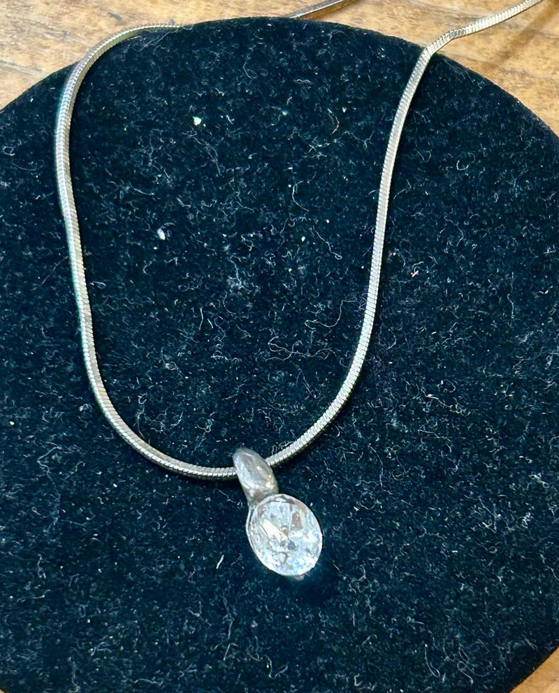 SS Faux dia pendant on 20 inch chain