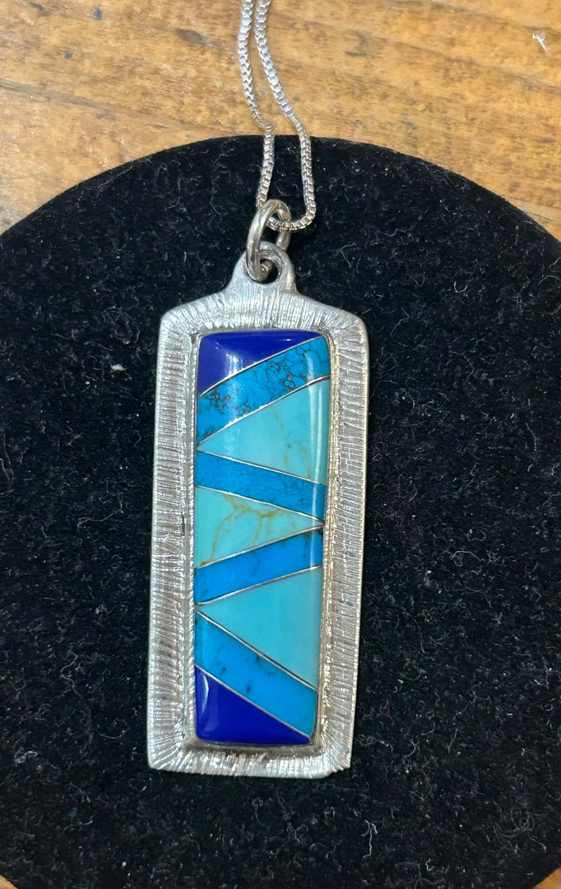 SS Turq Lapis inlaid pendant on 18 inch chain