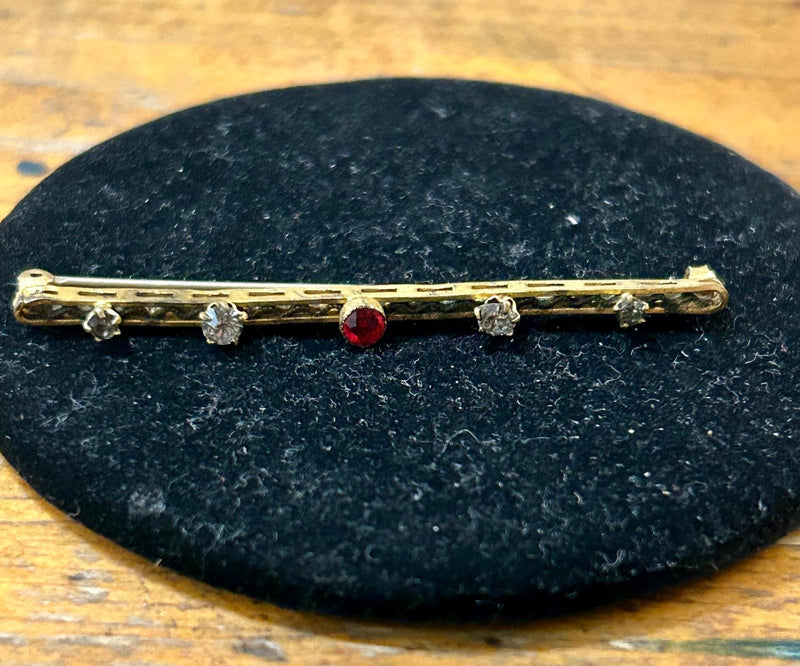 5 Multi stone bar pin vintage